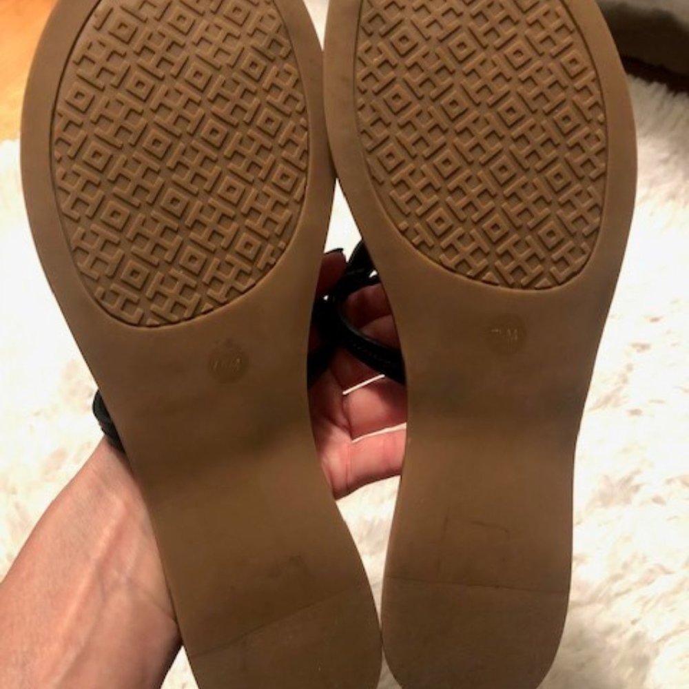 Tory Burch Gabriel Flat Thong Sandal 7.5 - Picture 5 of 9